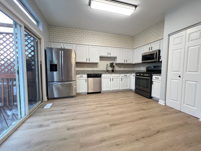 22306 W Niagara Court, Plainfield, IL 60544