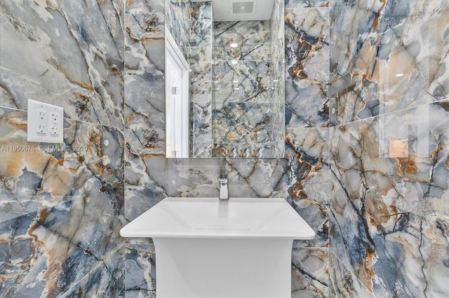 21301 NE 38th Ave 58, Aventura, FL 33180