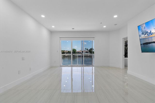 21301 NE 38th Ave 58, Aventura, FL 33180