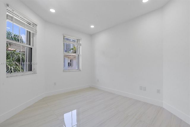 21301 NE 38th Ave 58, Aventura, FL 33180