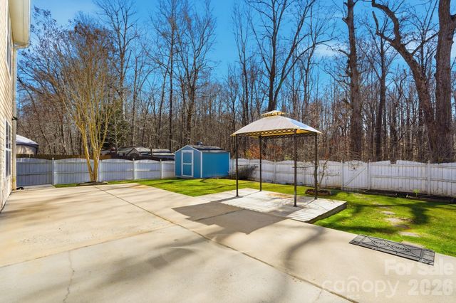 8847 Driftwood Commons Court, Mint Hill, NC 28227