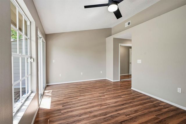 9020 LAKE PLACE LANE 9020, Tampa, FL 33634