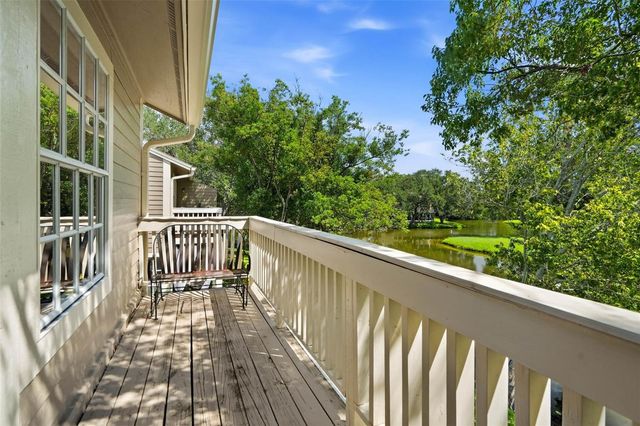 9020 LAKE PLACE LANE 9020, Tampa, FL 33634
