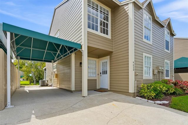 9020 LAKE PLACE LANE 9020, Tampa, FL 33634