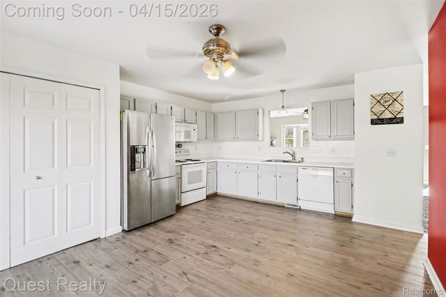 2648 Bonita Drive, Waterford Charter Township, MI 48329