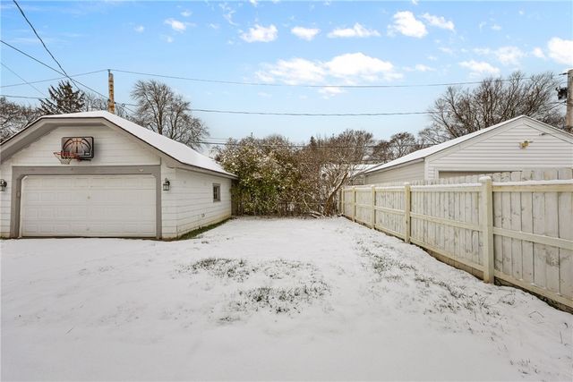 251 Hinchey Road, Gates, NY 14624