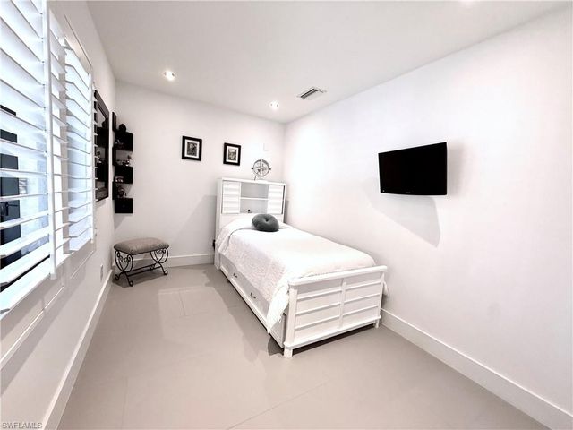 3631 1st AVE NW, Naples, FL 34120