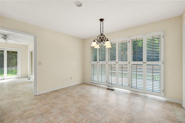 208 Oak Hollow Court, Seneca, SC 29672