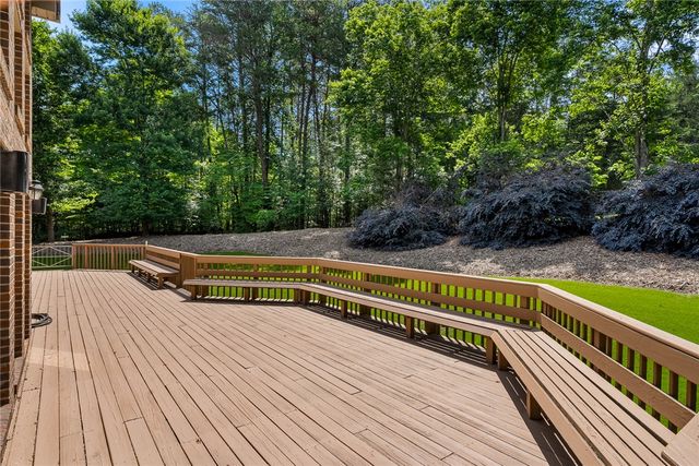 208 Oak Hollow Court, Seneca, SC 29672