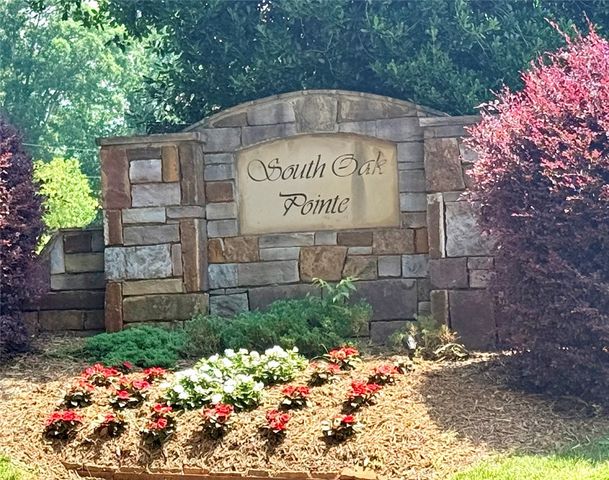 208 Oak Hollow Court, Seneca, SC 29672