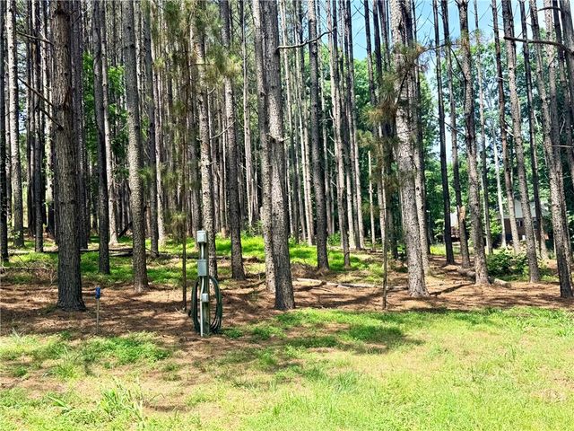 208 Oak Hollow Court, Seneca, SC 29672