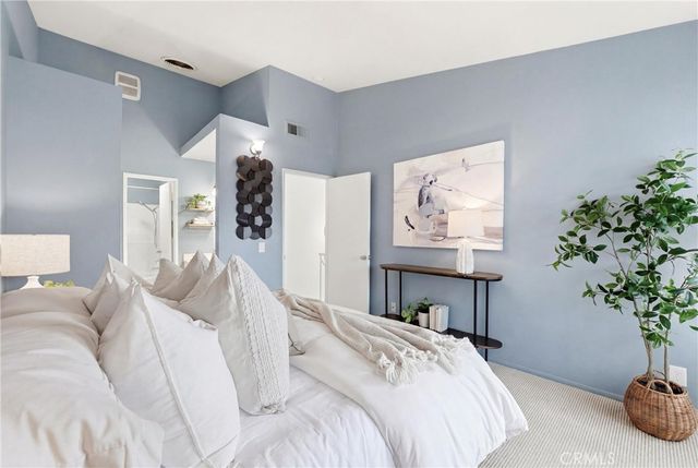 21066 Berry Glen, Lake Forest, CA 92630