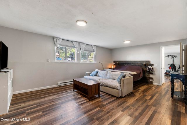 109 E Alvis RD, Hayden, ID 83835