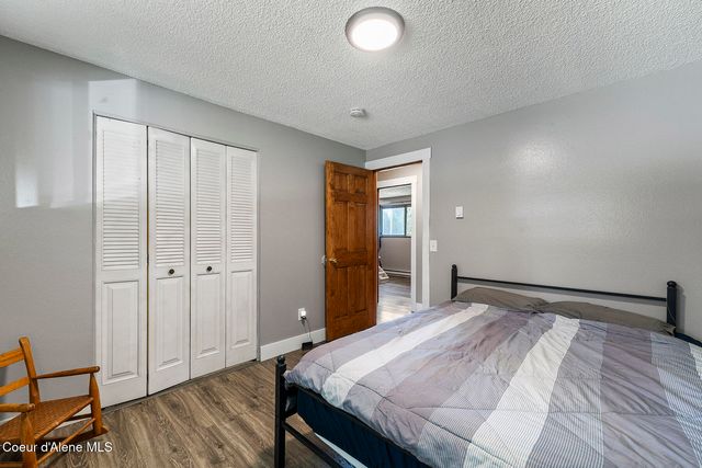 109 E Alvis RD, Hayden, ID 83835