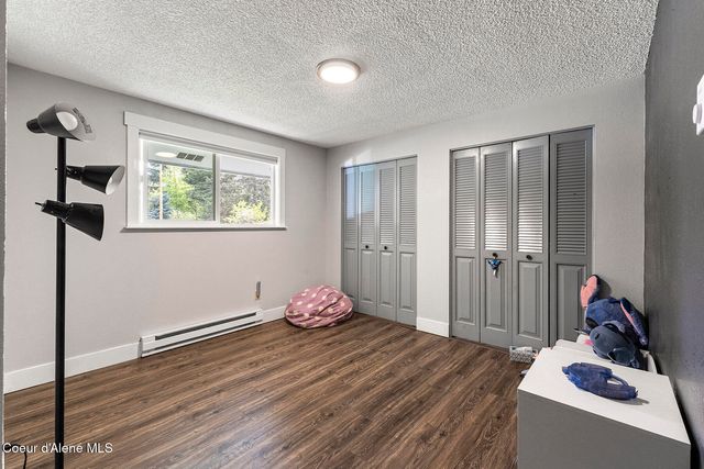 109 E Alvis RD, Hayden, ID 83835