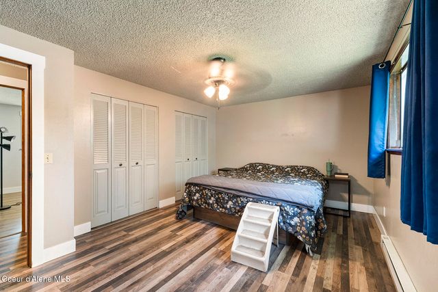 109 E Alvis RD, Hayden, ID 83835