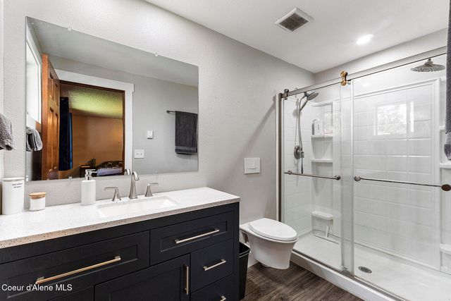 109 E Alvis RD, Hayden, ID 83835