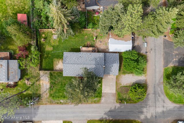 109 E Alvis RD, Hayden, ID 83835