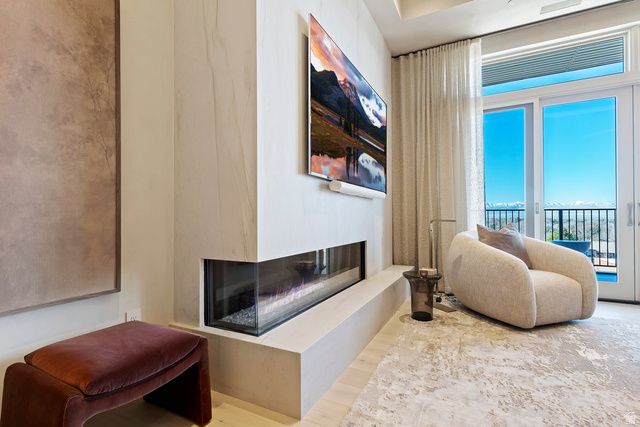 1920 E RODEO WALK DR DR, Holladay, UT 84117