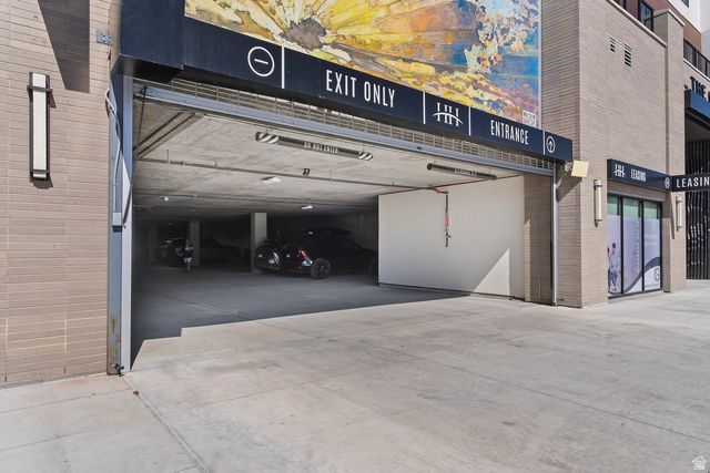 1920 E RODEO WALK DR DR, Holladay, UT 84117