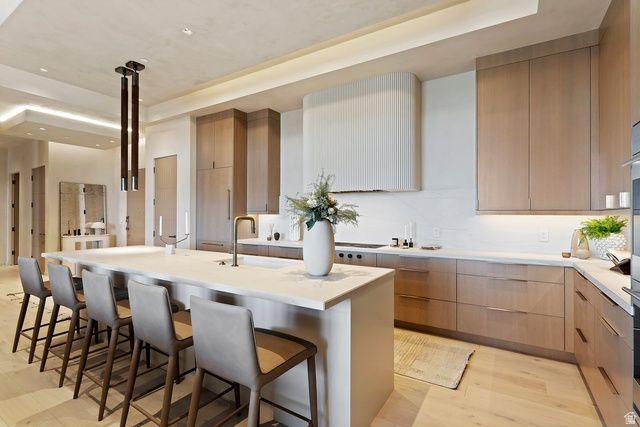 1920 E RODEO WALK DR DR, Holladay, UT 84117