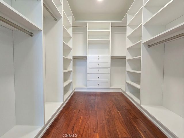 1 Whispering Wind, Irvine, CA 92614