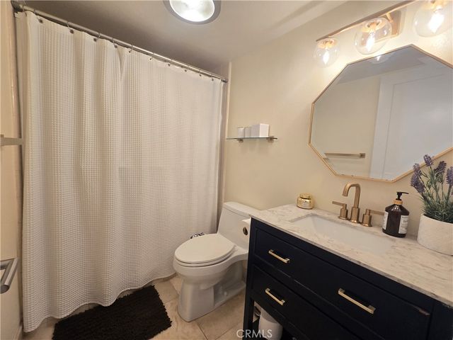 1 Whispering Wind, Irvine, CA 92614