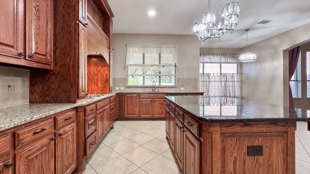 6812 Sail Away Place, Grand Prairie, TX 75054