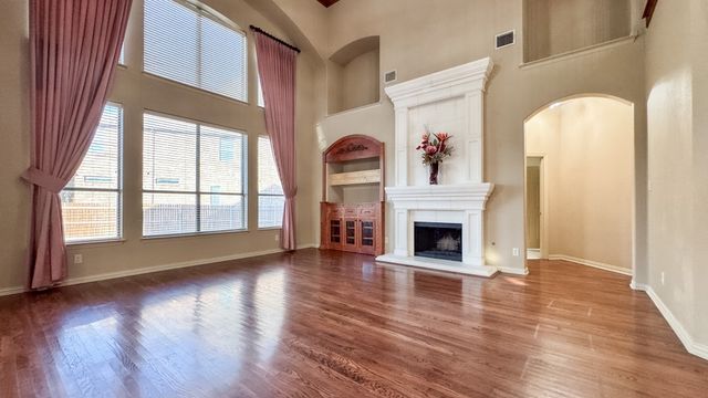 6812 Sail Away Place, Grand Prairie, TX 75054