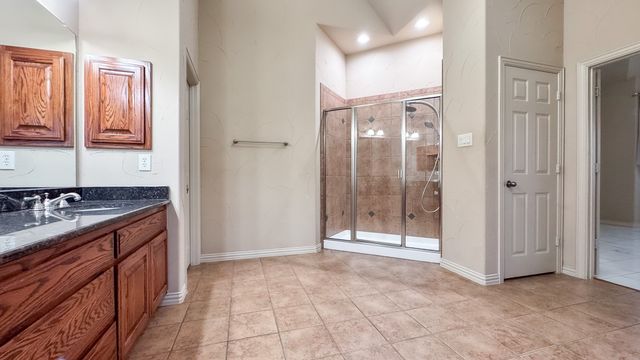 6812 Sail Away Place, Grand Prairie, TX 75054