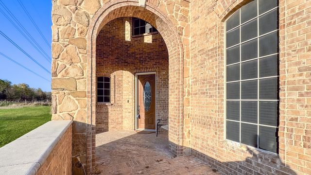 6812 Sail Away Place, Grand Prairie, TX 75054