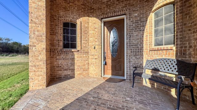 6812 Sail Away Place, Grand Prairie, TX 75054