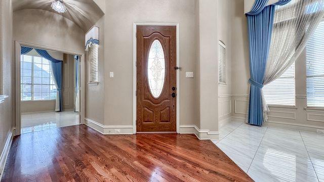 6812 Sail Away Place, Grand Prairie, TX 75054