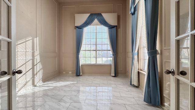 6812 Sail Away Place, Grand Prairie, TX 75054