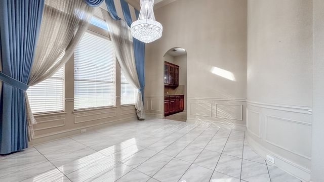 6812 Sail Away Place, Grand Prairie, TX 75054