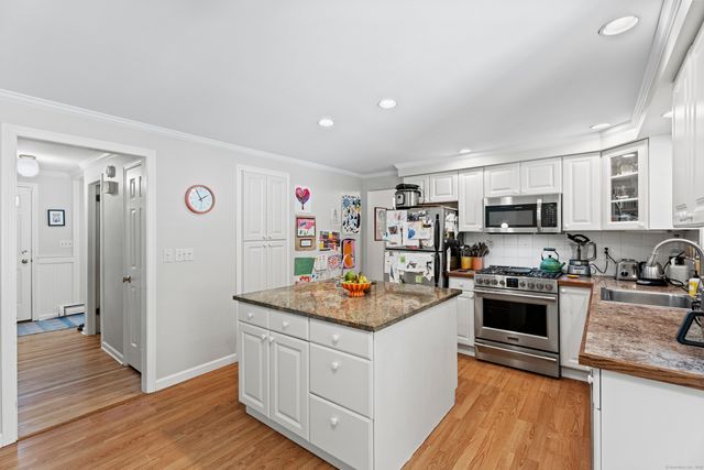 156 Concord Drive, Madison, CT 06443