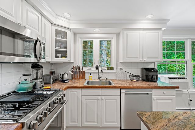 156 Concord Drive, Madison, CT 06443