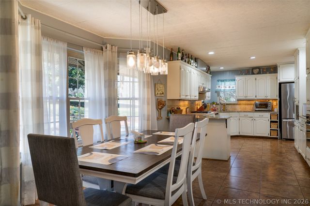 10951 S 209th East Avenue, Broken Arrow, OK 74014