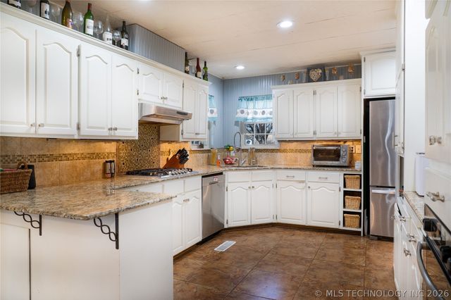 10951 S 209th East Avenue, Broken Arrow, OK 74014