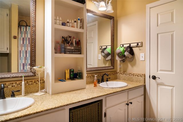 10951 S 209th East Avenue, Broken Arrow, OK 74014