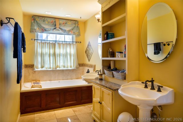 10951 S 209th East Avenue, Broken Arrow, OK 74014