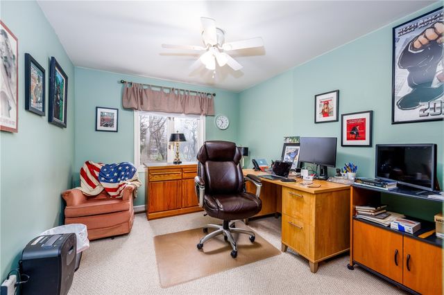 7 Bay Colony Drive, Pittsford, NY 14534