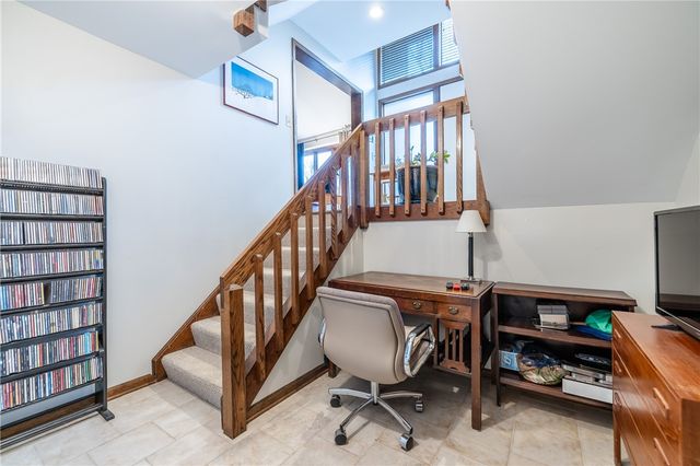 7 Bay Colony Drive, Pittsford, NY 14534