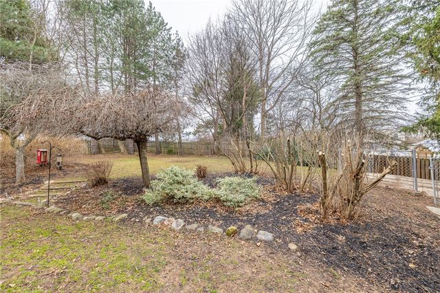 7 Bay Colony Drive, Pittsford, NY 14534