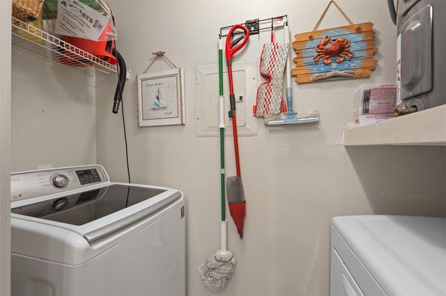 7000 Seawall Boulevard 236, Galveston, TX 77551