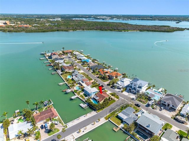 562 JOHNS PASS AVENUE, Madeira Beach, FL 33708