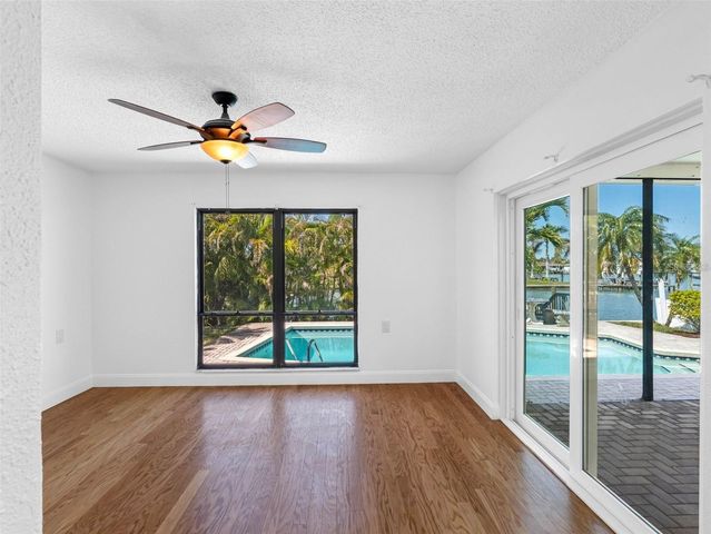 562 JOHNS PASS AVENUE, Madeira Beach, FL 33708