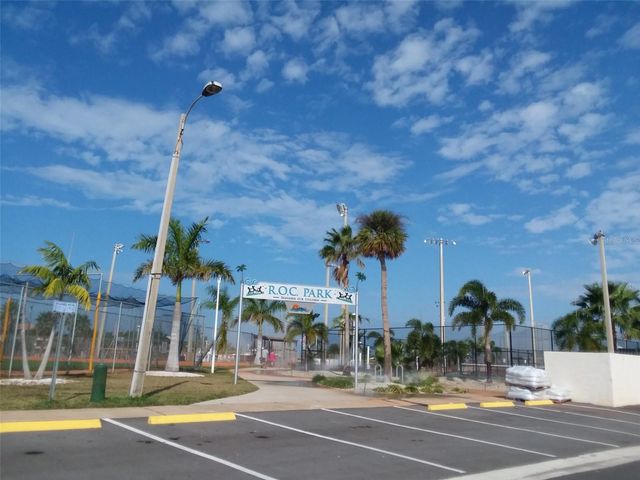 562 JOHNS PASS AVENUE, Madeira Beach, FL 33708