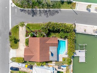 562 JOHNS PASS AVENUE, Madeira Beach, FL 33708