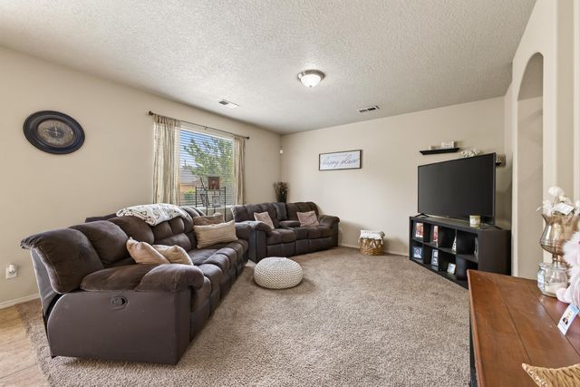 836 Kipuka Drive NW, Albuquerque, NM 87120
